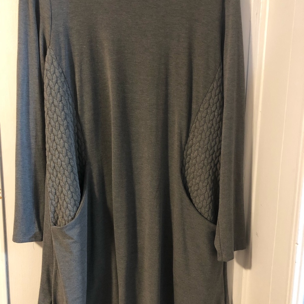 Grey tunic dress. Size XX.  Great for the cooler weather. Occasionally Made.